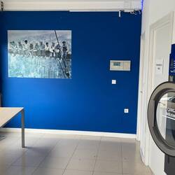 So funny to see this famous NY picture in the laundromat of this small Spanish town!