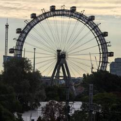 Ferris wheel by day.