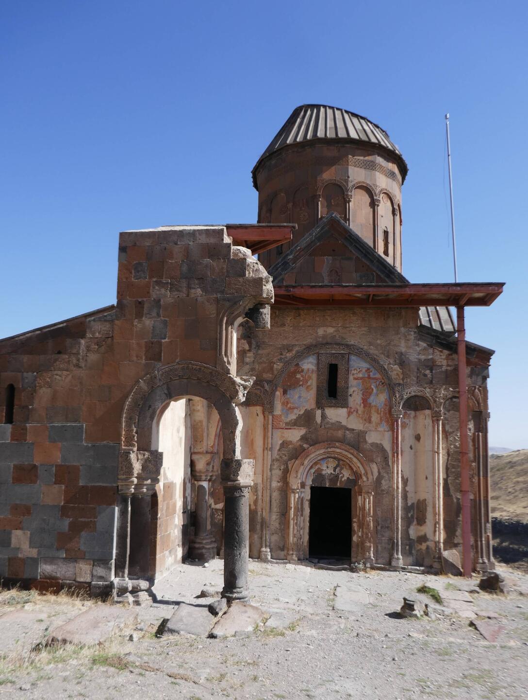 One the many remaining buildings in Ani - many with intact artwork