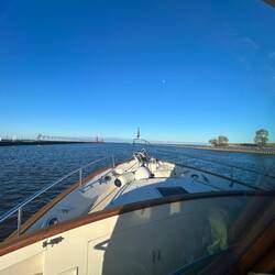 The lake beckons, as we motor "No Wake" towards it