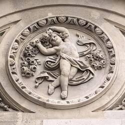 Details on the Opera House.