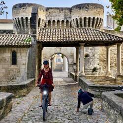 Pernes-les-Fontaines