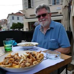 Fritto misto und Risotto mit Garnelen und Trüffeln
