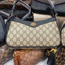 Aber bitte doch nur ein Original Gucci Täschchen kaufen