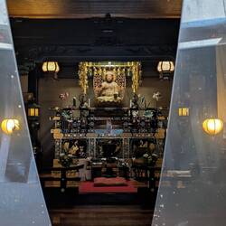Temple 11, inside, wonderful things