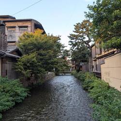 Kleine Wasserläufe überall