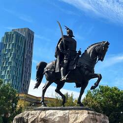 Meister Skanderbeg höchstpersönlich