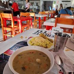 Menü für 12 Sol (3€)