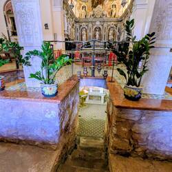 Zugang nach unten zur frühchristlichen Taufstelle