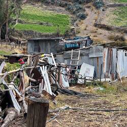 How to build a fence in Peru