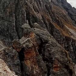 Lava-generated sculpture