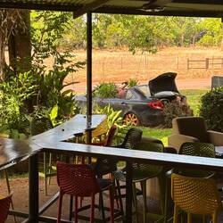 Warum das Auto entsorgen ? Dekorieren ist der Trend 😆