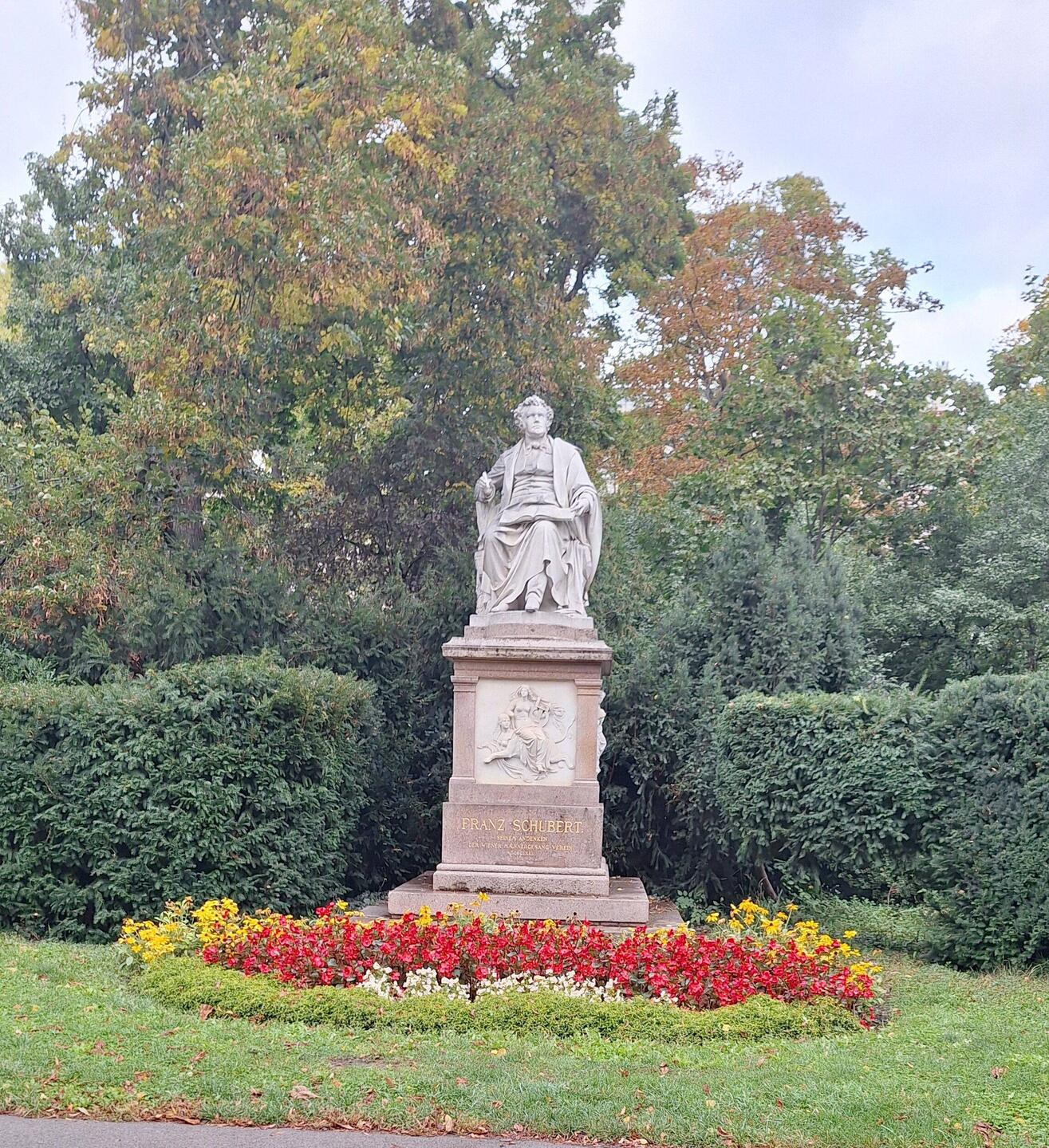 Statue of Schubert in StadPark