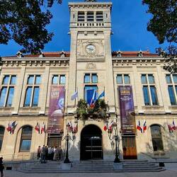 ...das Rathaus....