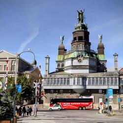 Notre-Dame-de-Bon-Secours Chapel (build 1771).
