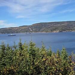 The two ferries passing each other on hyperspeed