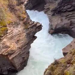 Unermüdlich fließt das Wasser.