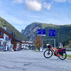Vor der Grenze zu Österreich in Martina