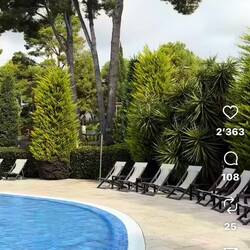 Sich ein Schwimmbad gibt es