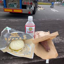 Breakfast in the lorry park