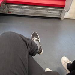Legs crossing und wir fahren zu Downtown Crossing um unser Hood Mobil abzuholen