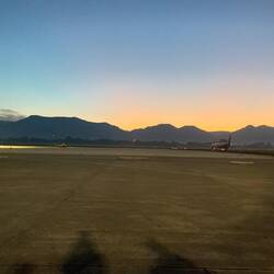 Sonnenaufgang kurz vor dem Boarding