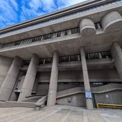 Consistently rated #1 ugliest buildings in the world (wirklich)