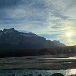 Die Sonne senkt sich über Mount Amery.