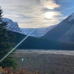 Zwischen Licht und Eis – der Blick auf den Stutfield Glacier.