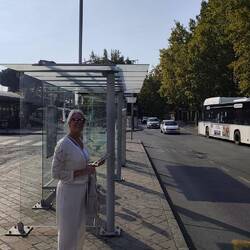 ... und weiter mit dem Bus in die Stadt