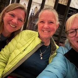 Organ concert at the cathedral with the two Catherines.