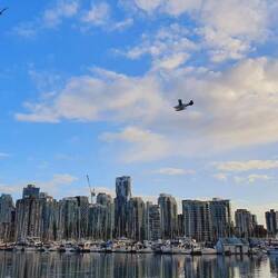 Vancouver Skyline mit einem Wasserflugzeug