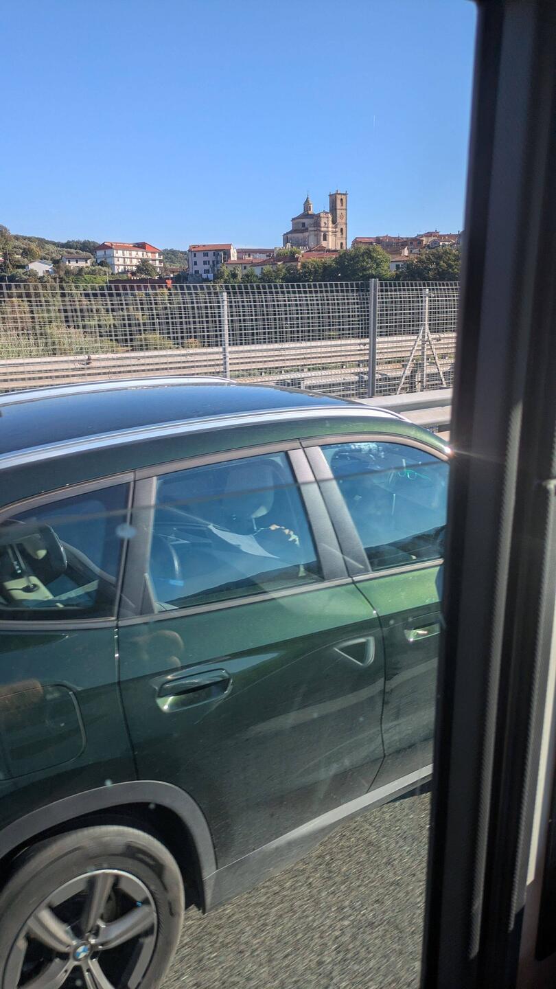Das Auto war im weg