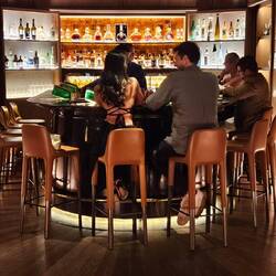 klein, gemütlich, kommunikativ & edel