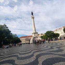 Me explicaron toda la historia de este monumento, pero ya me olvidé.