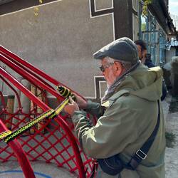 Strapping in the rods