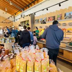 Jugos naturales de fruta 100% del huerto, sin aditivos ni conservantes.