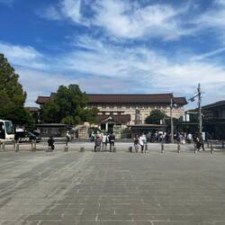 Approaching the Tokyo National Museum