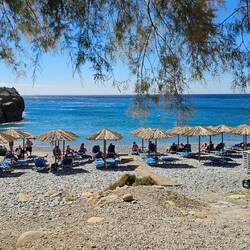 Das Bad im Meer war hääääärlich 🩱.