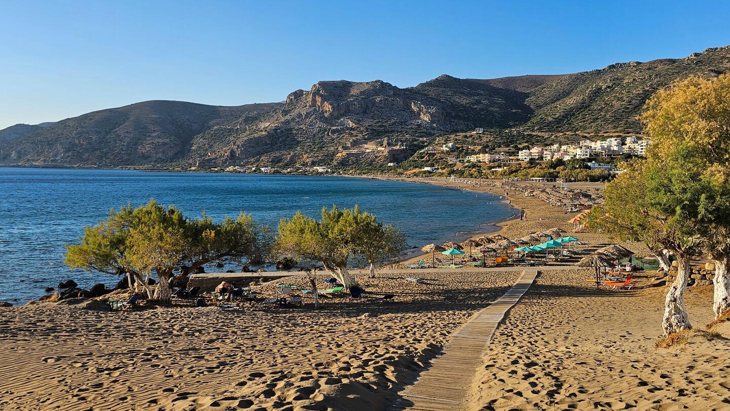 Blick auf den schönen Strand von Paleochora