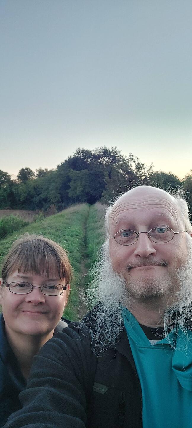 Wir sind auf dem Damm oder Wall