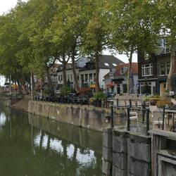 Only 3 km into the ride and we were ready to stop for coffee