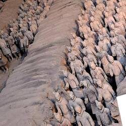 All soldiers we're brightly painted, but the color faded almost immediately on exposure to air.