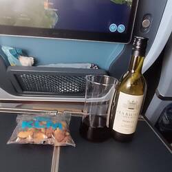Ein paar Nüsschen und ein kleines Weinchen zum Ankommen