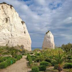 Das Wahrzeichen von Vieste ist 2,5 Kilometer entfernt, Monolite Pizzomunno