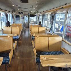 Das Interieur ist alt, aber top gepflegt