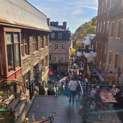 Blick von Breakneck Stairs-59 Stufen in die Rue du Petit-Champlain