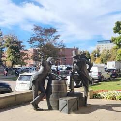 "John Hamilton Grays" statue