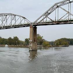 Over on the left is an old, abandoned Lock, now used by rec boaters to tie up
