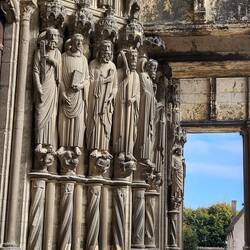 Überall diese beeindruckenden Fresken.